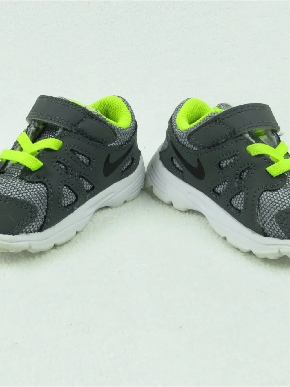 Nike Revolution 2 Gray/Lime Shoes Toddler Size 3C EUC